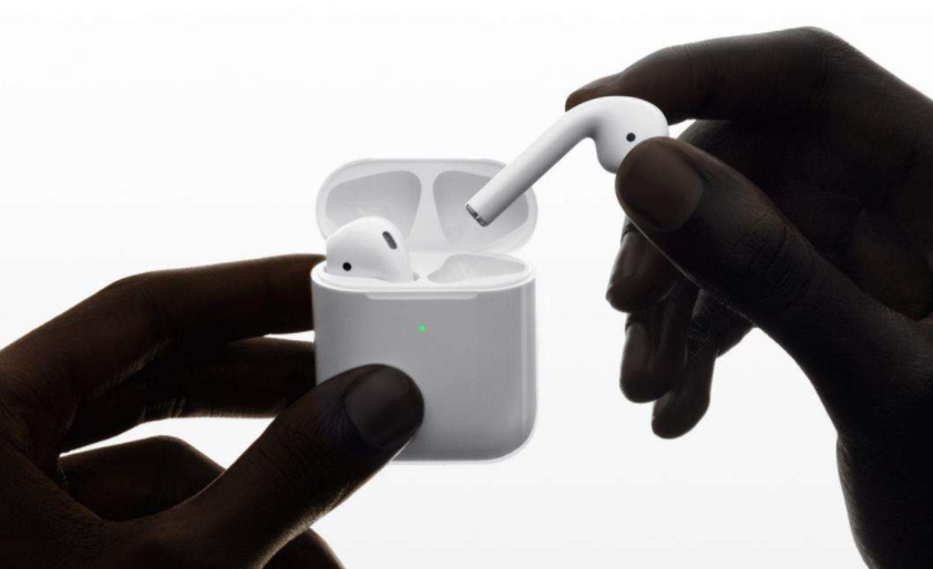 從調(diào)侃到追捧的蘋(píng)果AirPods耳機(jī)里藏著激光工藝的秘密