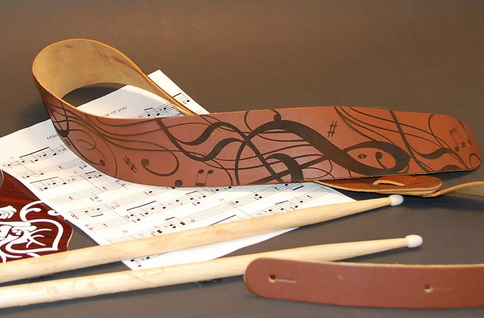 激光打標(biāo)吉他背帶，助力音樂夢想之旅