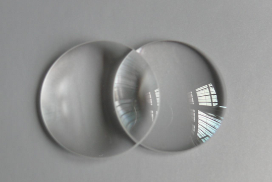 如何選擇激光切割機(jī)的聚焦鏡？