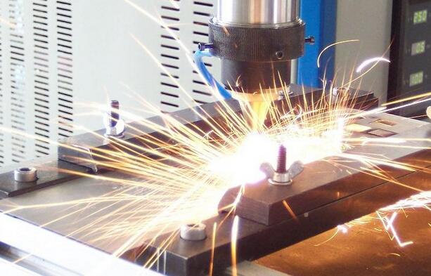 激光切割機(jī)如何切割穿孔？