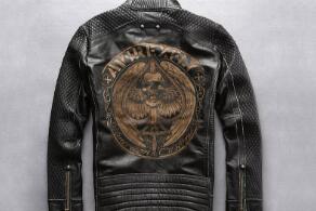 激光打標(biāo)皮夾克 既要溫度更要風(fēng)度